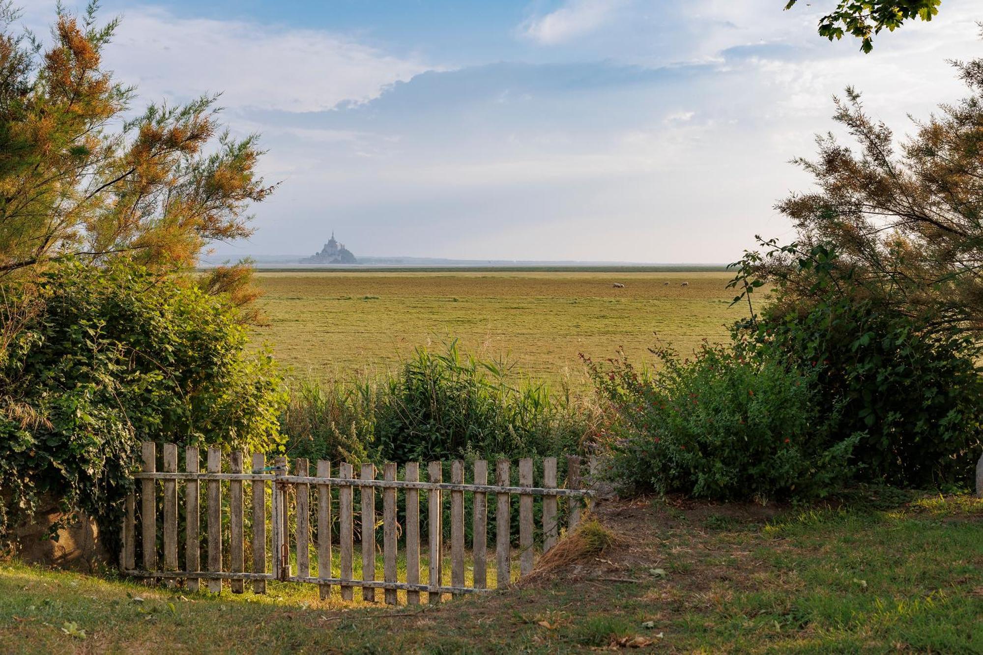 Entre Mont St Michel Et Merveille Vains Bagian luar foto