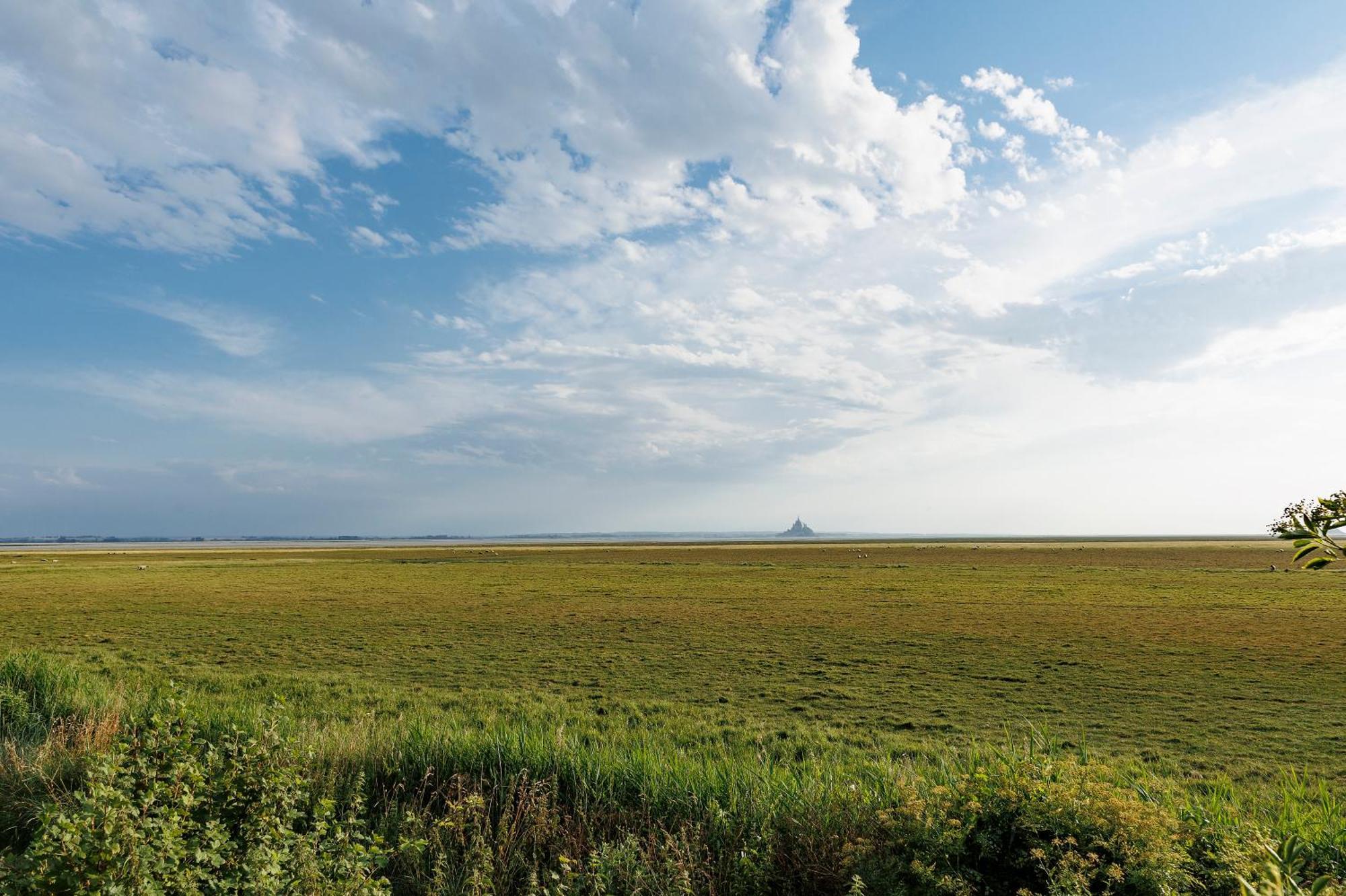 Entre Mont St Michel Et Merveille Vains Bagian luar foto